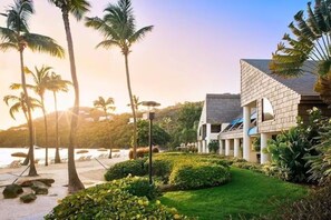 Property grounds - St John's Beachfront 3-bedroom, 3 BA villa - Westin Resort sleeps 12 (Cruz Bay)