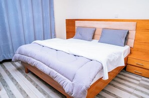 2 bedrooms, iron/ironing board, WiFi - Experience Kigali/Rwanda Like a Local with Kadoo (Kigali)