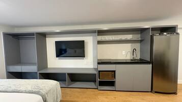 Suíte júnior | 1 quarto, cofres nos quartos, Wi-Fi de cortesia