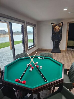 Spielezimmer