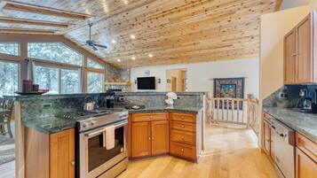 Nhà (4 Bedrooms) | Nội thất