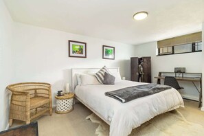 2 habitaciones, decoración personalizada y muebles diferentes 