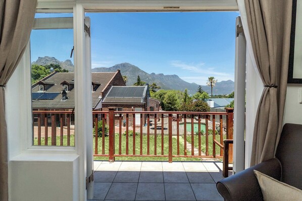 Huisje, 1 queensize bed, terras, uitzicht op bergen (Garden Cottage - HB ) | Interieur