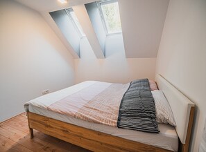 2 sovrum, strykjärn/strykbräda, wi-fi och sängkläder