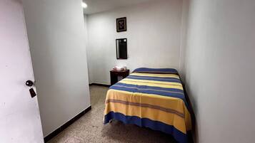 Habitación estándar, 1 habitación | Wifi gratis y ropa de cama