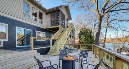 Lakefront Retreat w/ Game Room in Bella Vista!