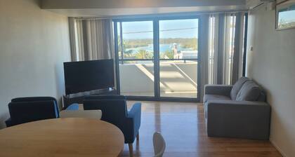 Holiday In Husky by Book Jervis Bay - 2 Bedroom Apartment located in the centre of town