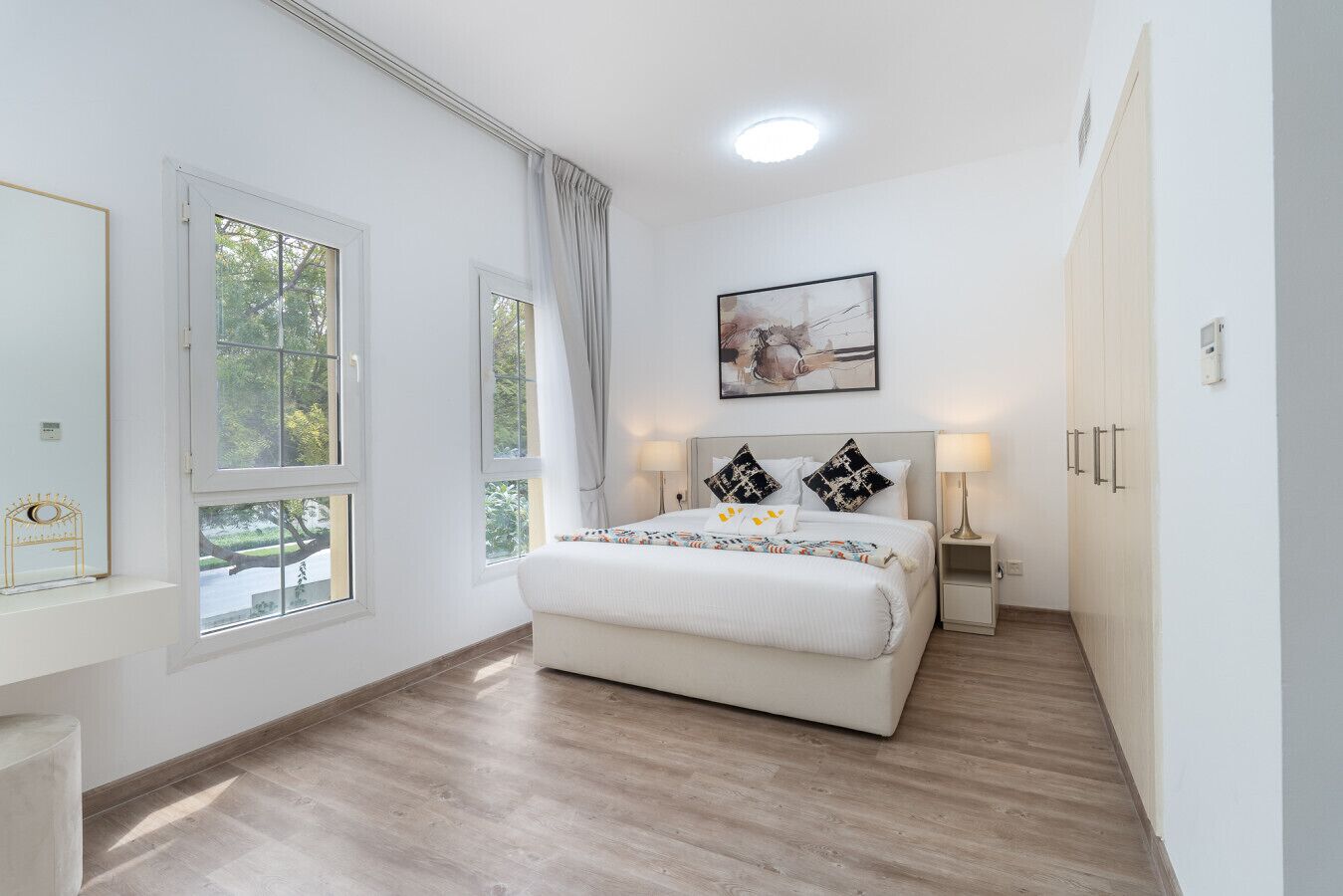 3 bedrooms, desk, iron/ironing board, WiFi