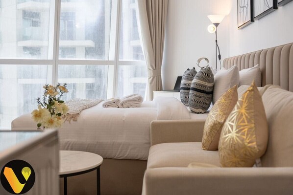 1 bedroom, desk, iron/ironing board, WiFi