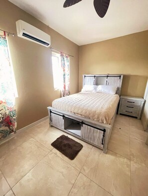 2 makuuhuonetta, silitysrauta/-lauta, Wi-Fi, vuodevaatteet