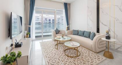 Vogue | Elegance at Pearlz near Metro