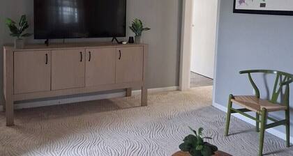 Cozy apartment in charming Perryton with WiFi, AC