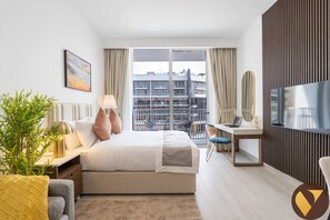 1 makuuhuone, työpöytä, silitysrauta/-lauta, Wi-Fi