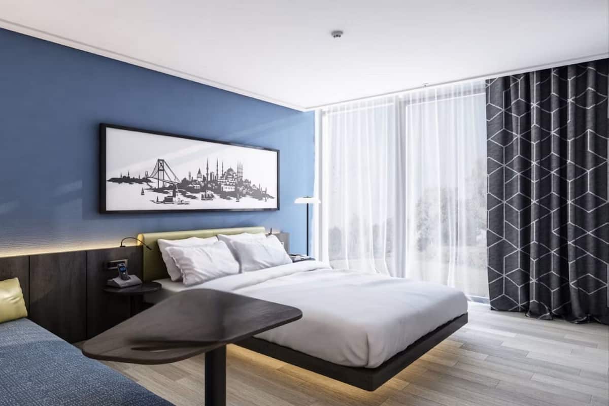 In-room safe, blackout drapes, soundproofing, free WiFi