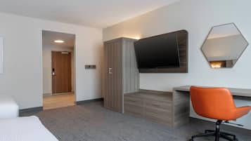 Minibar, in-room safe, blackout drapes, soundproofing