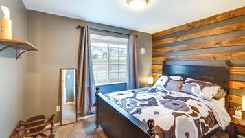 4 bedrooms, travel cot, Internet, bed sheets