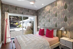 5 bedrooms, iron/ironing board, free WiFi, bed sheets