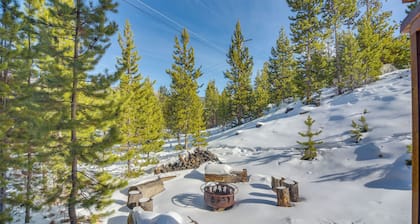 Close to RMNP & Beach: Grand Lake Cabin Retreat!