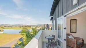 Terrace/patio - Dunes Lake View Apartment (Matarangi)