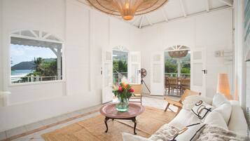 Ălytelevisio, kirjoja