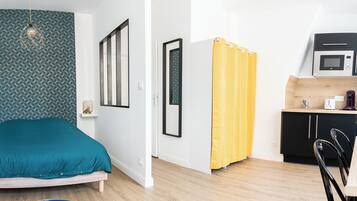 1 chambre, fer et planche Ă  repasser, Wi-Fi gratuit, draps fournis