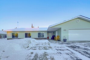Exterior - ~ 3 Mi to Ski & Hiking Trails: Soldotna Home (Soldotna)