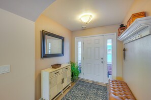 Interior - ~ 3 Mi to Ski & Hiking Trails: Soldotna Home (Soldotna)