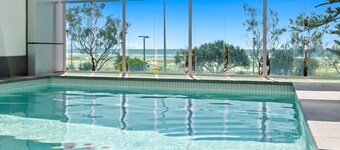 Luxury ocean view 2-bedroom, 2-bathroom apartment in a 5-star resort!