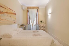2 室のベッドルーム、WiFi、ベッドシーツ