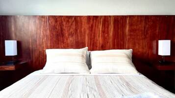 6 chambres, bureau, Wi-Fi gratuit, draps fournis