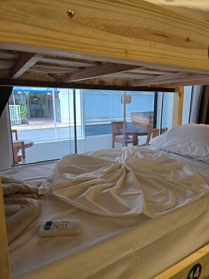 Literie hypoallergénique, rideaux occultants, Wi-Fi gratuit