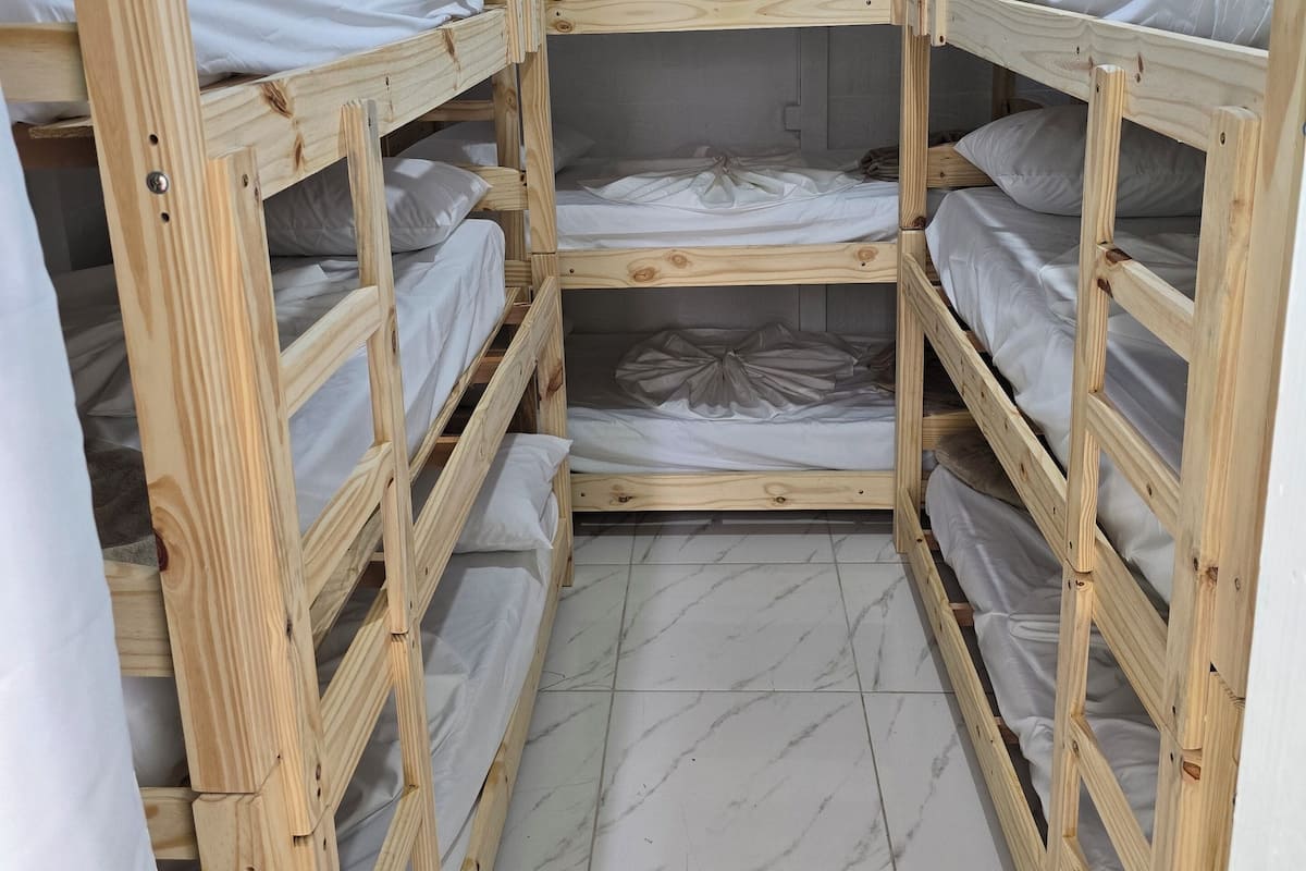 Basic Shared Dormitory, Mixed Dorm, Non Smoking | Hypo-allergenic bedding, blackout drapes, free WiFi, bed sheets