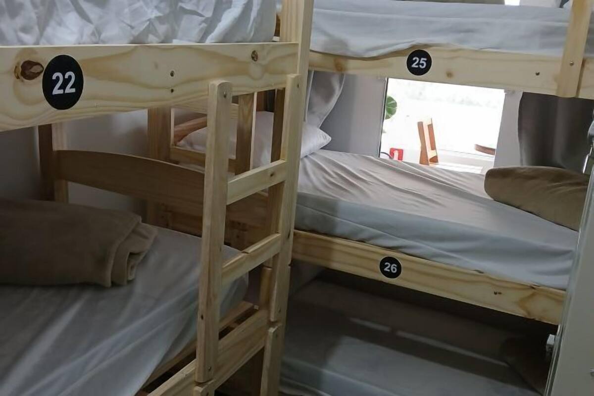 Hypo-allergenic bedding, blackout curtains, free WiFi, bed sheets