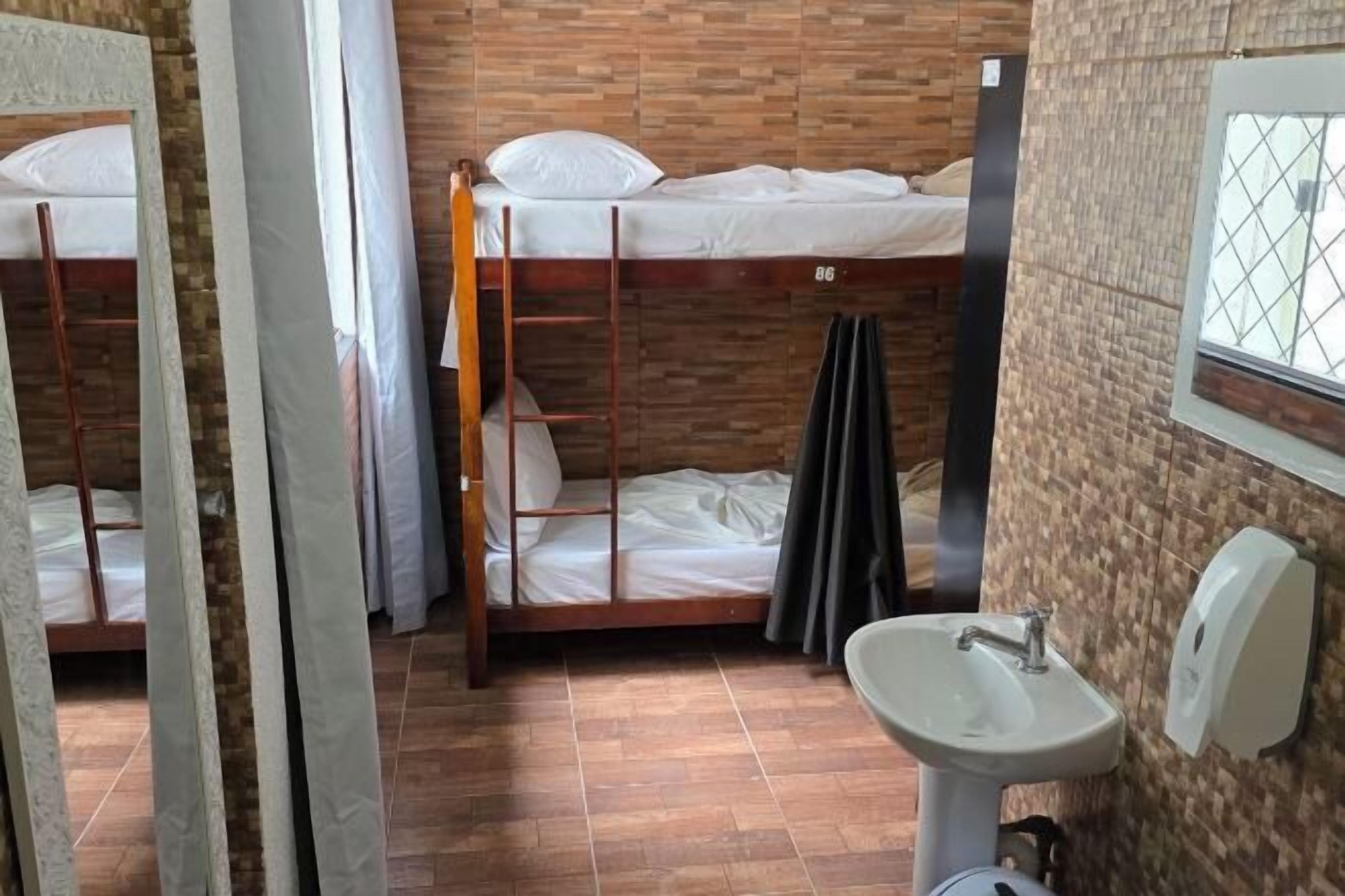 Allergikerbettwaren, Verdunkelungsvorhänge, kostenloses WLAN, Bettwäsche