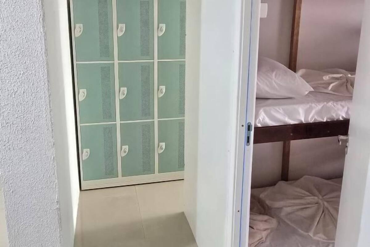 Roba de llit hipoal·lergògena, cortines opaques i wifi gratuïta