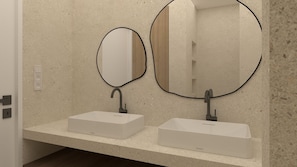 Sèche-cheveux, serviettes fournies, papier toilette