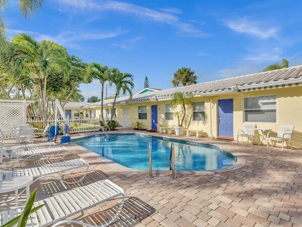 Piscine extérieure, piscine chauffée