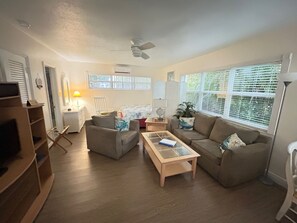 TV - Bahama Beach Club Pompano Unit #5 - Grand Bahama (Pompano Beach)