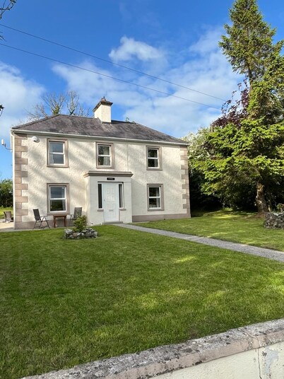 Fantastic country house with WiFi in Roscommon