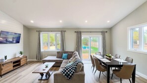 Smart TV, table football