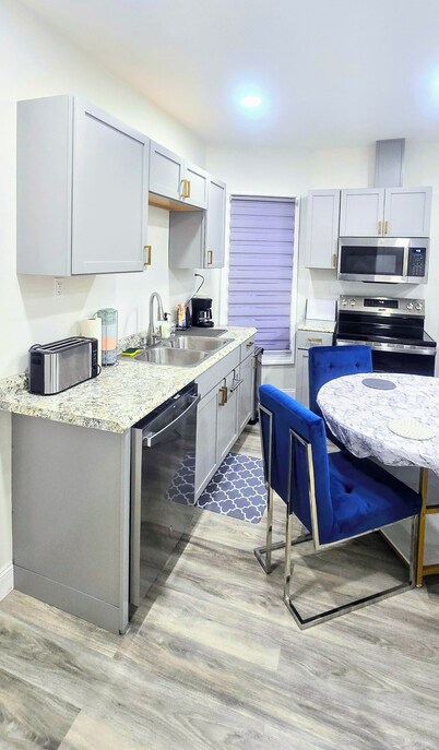 New & Modern Home - Just a 5-Minute Walk to the Falls!"