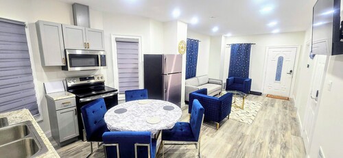 New & Modern Home - Just a 5-Minute Walk to the Falls!"