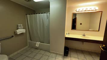 Free toiletries, towels, toilet paper