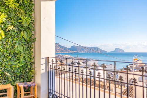 Ferienhaus 'Mimar Altea Remedi' mit Meerblick, Wi-Fi und Klimaanlage