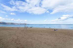 Una playa cerca