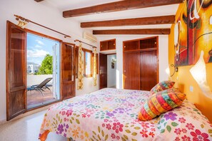 4 habitaciones, tabla de planchar con plancha y wifi gratis 