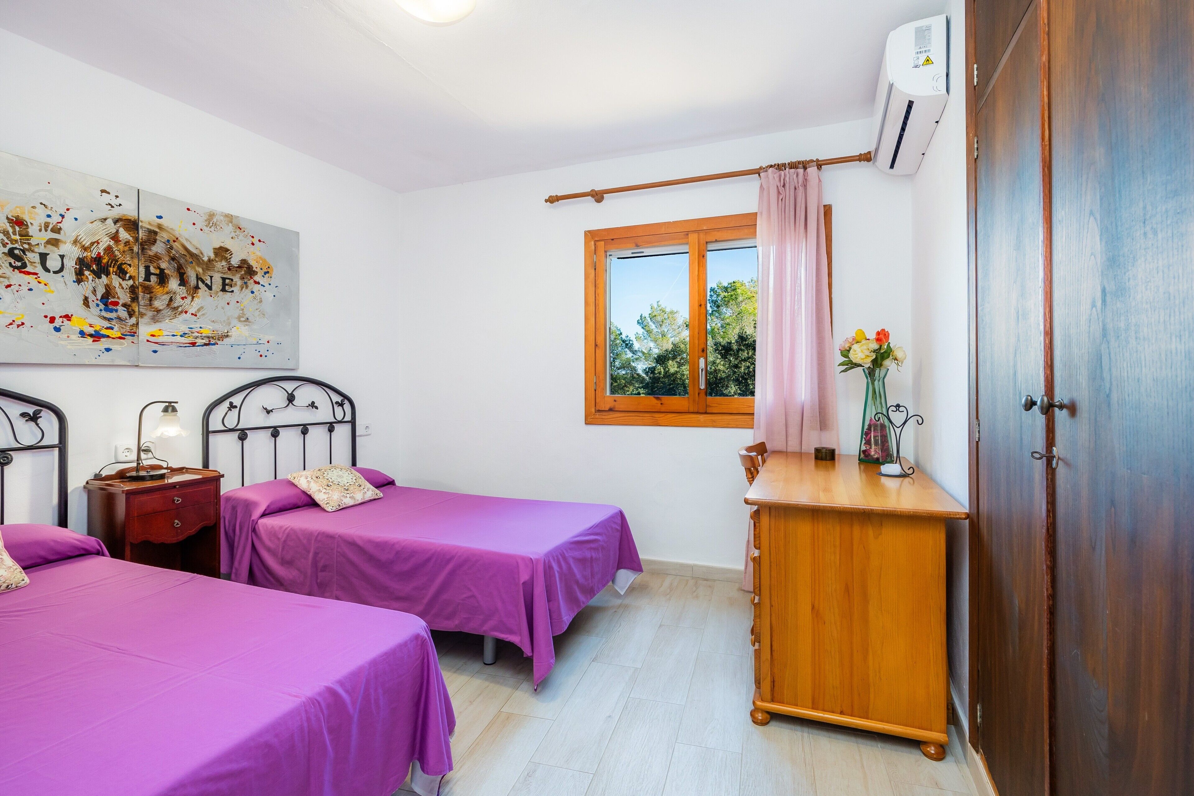 3 chambres, fer et planche à repasser, Wi-Fi gratuit, draps fournis