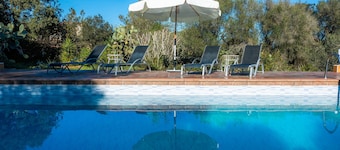 Villa 'Alzina' with Mountain View, Wi-Fi and Air Conditioning