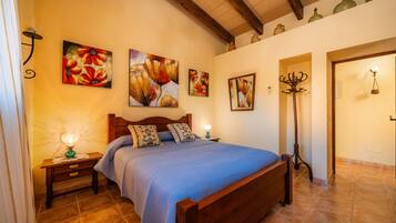 3 quartos, ferros/tábuas de passar roupa, Wi-Fi de cortesia