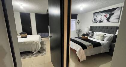Cozy 3-bedroom Roxbury House with WiFi, AC Pet friendly.